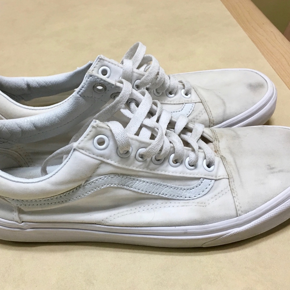 Vans Old Skool White Shoes Men 9.5 Women 11.0 Used